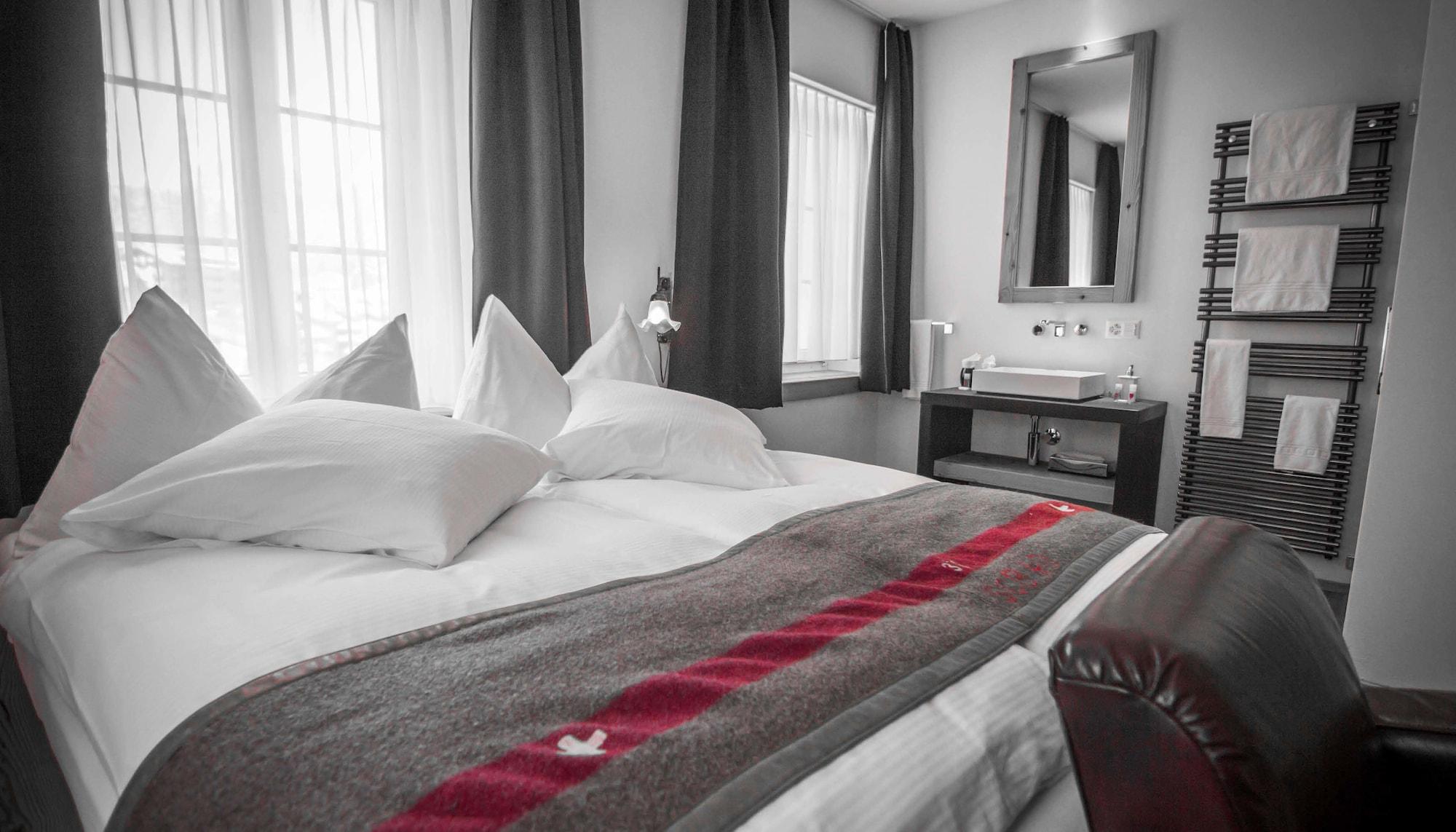 The Dom Hotel - The Dom Collection Saas Fee Exteriör bild